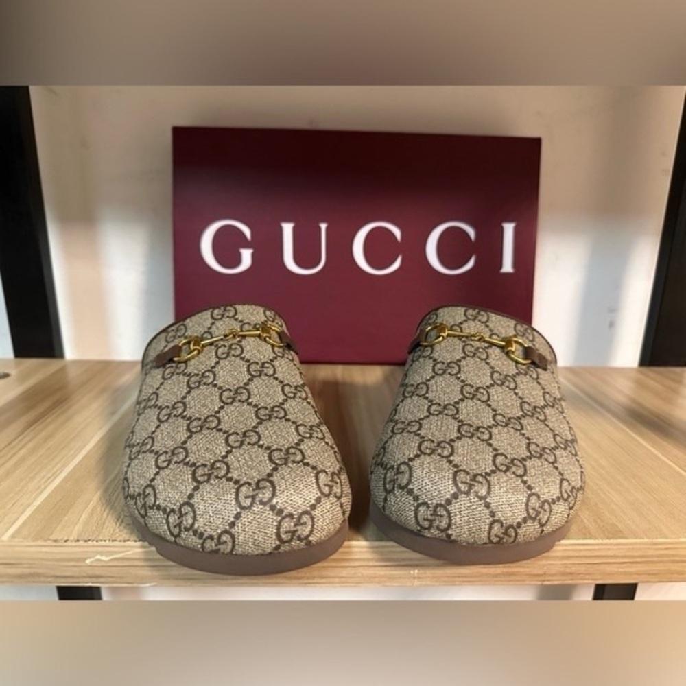 Gucci Beige and Brown Women's Slippers